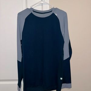 Lululemon License to Train Long Sleeve Size Medium